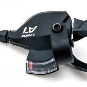 МАНЕТКА ПРАВ. R10 L-TWOO A7 SL-V5010-10WT