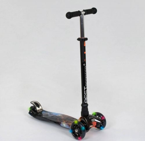 САМОКАТ ДИТЯЧИЙ 3-Х КОЛІСНИЙ, BEST SCOOTER «MAXI» 2464 / 779-1311 ЧОРНИЙ (КОСМОС), КОЛЕСА PU Ø120MM/80MM ЗІ СВІТЛОМ, ПЛАСТМАСОВИЙ, ТРУБКА КЕРМА АЛЮМІНІЄВА